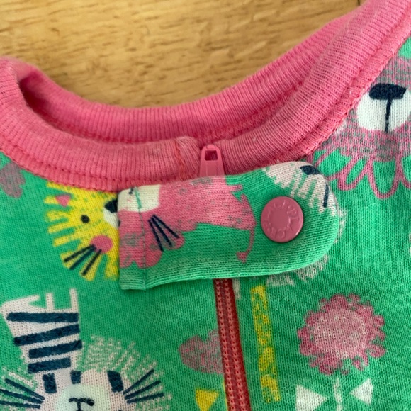 Carters Baby Girl Pink Onesie PJ set with mittens - Picture 11 of 14